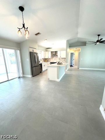 1314 SE 11th ST, Cape Coral, FL 33990