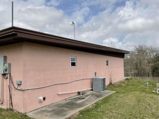 3303 Saint Anne Street, Liverpool, TX 77577