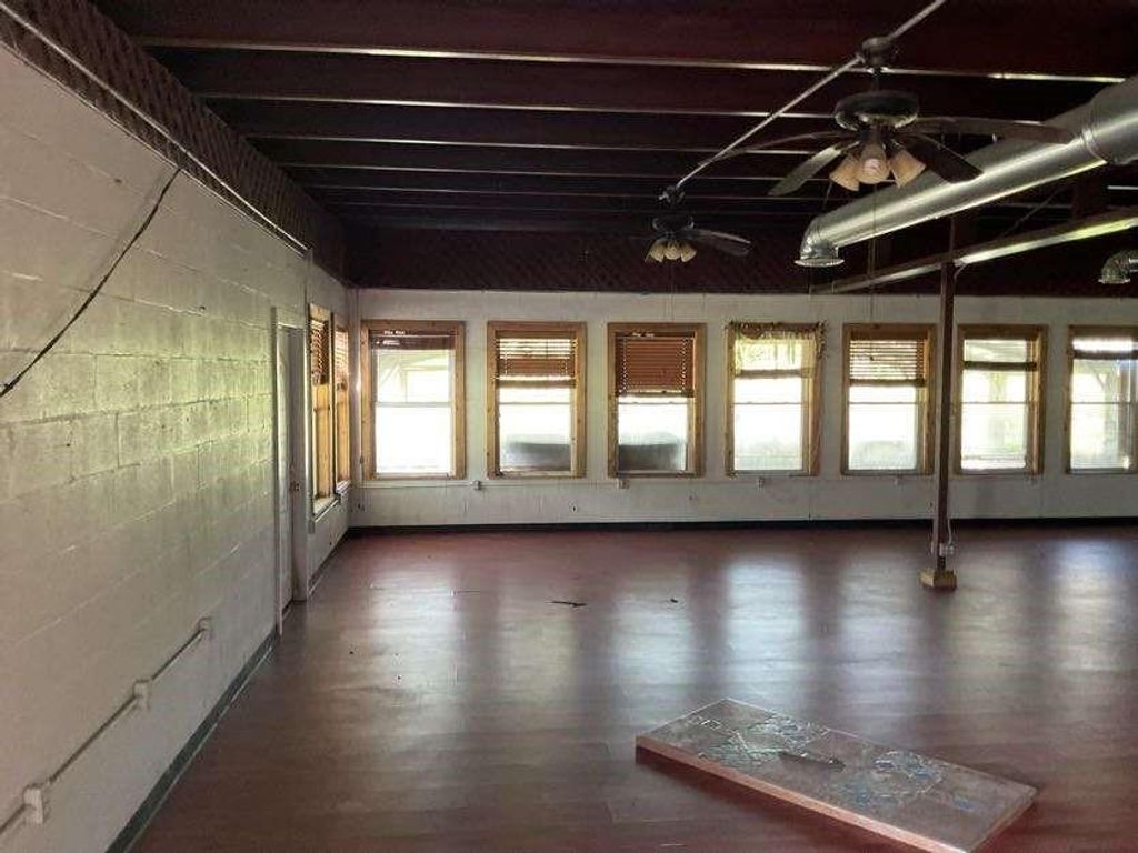 3303 Saint Anne Street, Liverpool, TX 77577