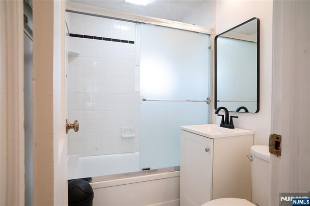 4 Augusta Street, Elmwood Park, NJ 07407