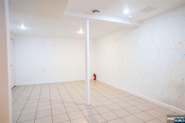 4 Augusta Street, Elmwood Park, NJ 07407