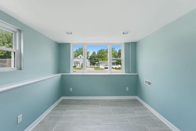 367 W Kanawha Avenue, Columbus, OH 43214