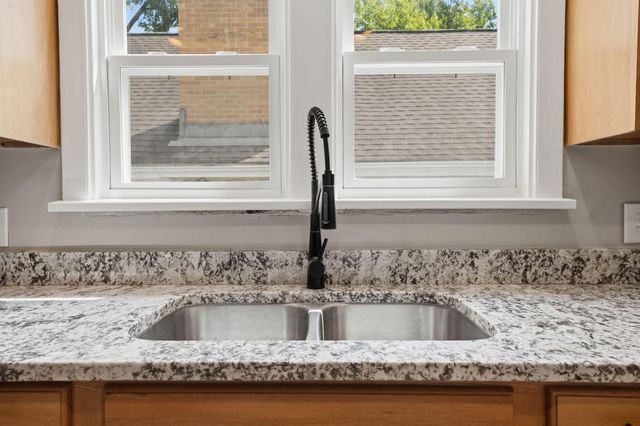 367 W Kanawha Avenue, Columbus, OH 43214