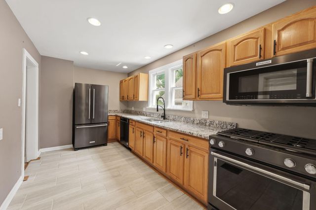 367 W Kanawha Avenue, Columbus, OH 43214