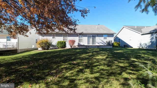 2332 PARK CENTER BLVD, State College, PA 16801