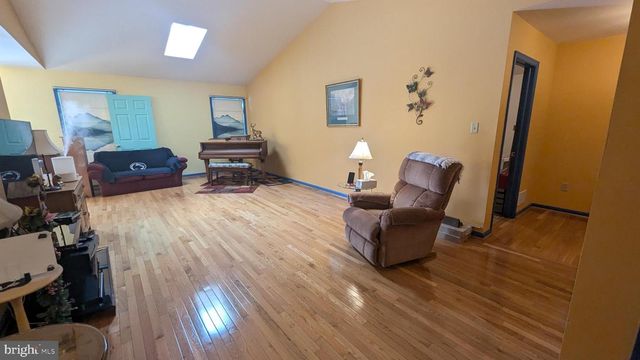 2332 PARK CENTER BLVD, State College, PA 16801