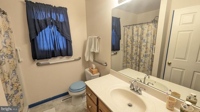 2332 PARK CENTER BLVD, State College, PA 16801