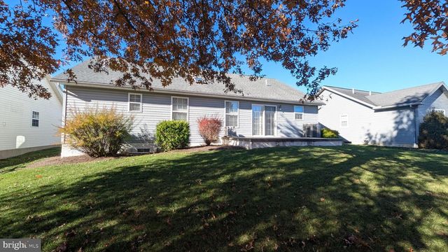 2332 PARK CENTER BLVD, State College, PA 16801