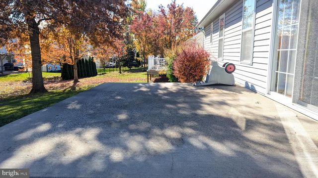 2332 PARK CENTER BLVD, State College, PA 16801