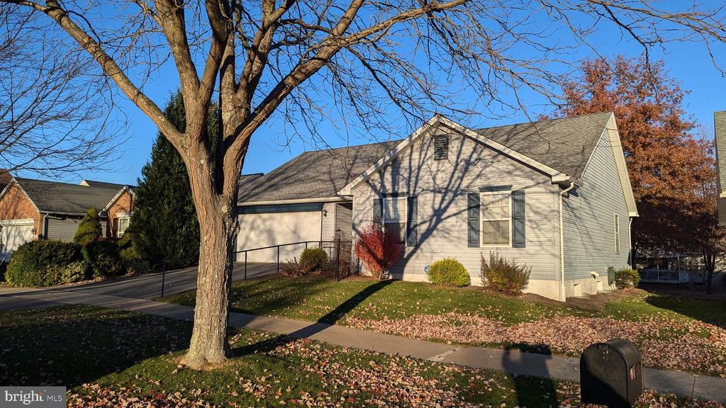 2332 PARK CENTER BLVD, State College, PA 16801