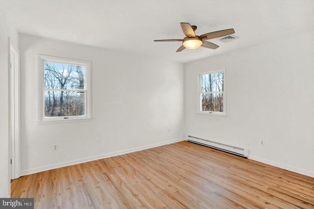 5400 CURLEY HILL RD, Pipersville, PA 18947