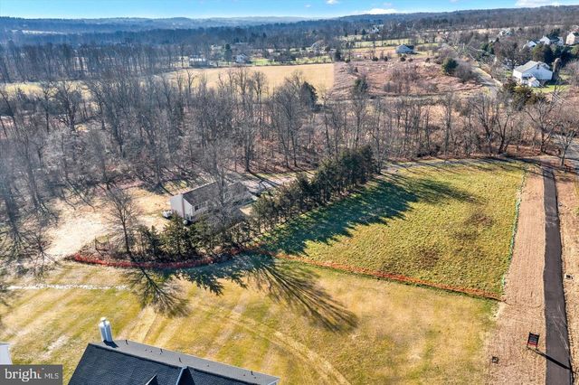 5400 CURLEY HILL RD, Pipersville, PA 18947