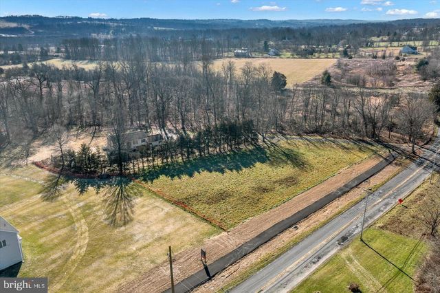 5400 CURLEY HILL RD, Pipersville, PA 18947