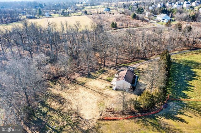 5400 CURLEY HILL RD, Pipersville, PA 18947