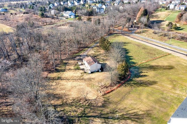 5400 CURLEY HILL RD, Pipersville, PA 18947
