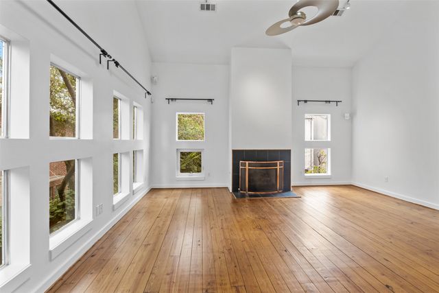 3809 San Jacinto Street E, Dallas, TX 75204