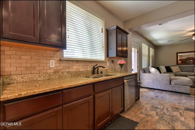 12656 FAIR OAKS Court, Horizon City, TX 79928