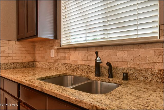 12656 FAIR OAKS Court, Horizon City, TX 79928