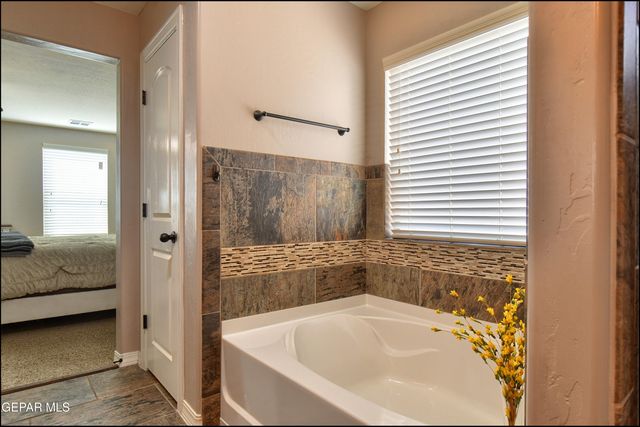 12656 FAIR OAKS Court, Horizon City, TX 79928