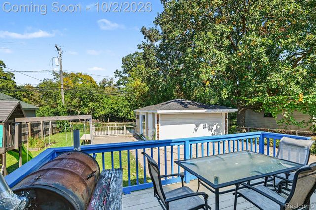 24055 Manila Street, Clinton Charter Township, MI 48035