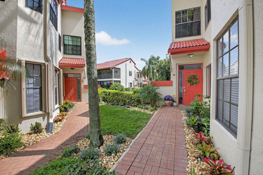 7685 Lexington Club Boulevard A, Delray Beach, FL 33446