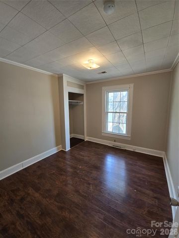 184 Cabarrus Avenue E, Concord, NC 28025