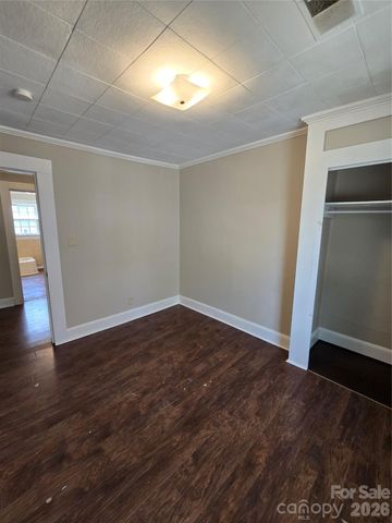 184 Cabarrus Avenue E, Concord, NC 28025