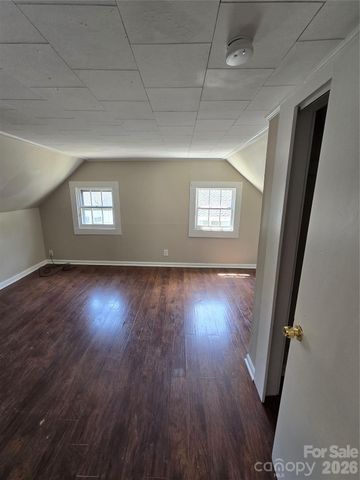 184 Cabarrus Avenue E, Concord, NC 28025