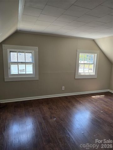 184 Cabarrus Avenue E, Concord, NC 28025