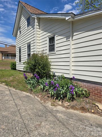 184 Cabarrus Avenue E, Concord, NC 28025