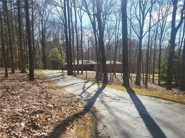 150 Old Fairburn Close SW, Atlanta, GA 30331