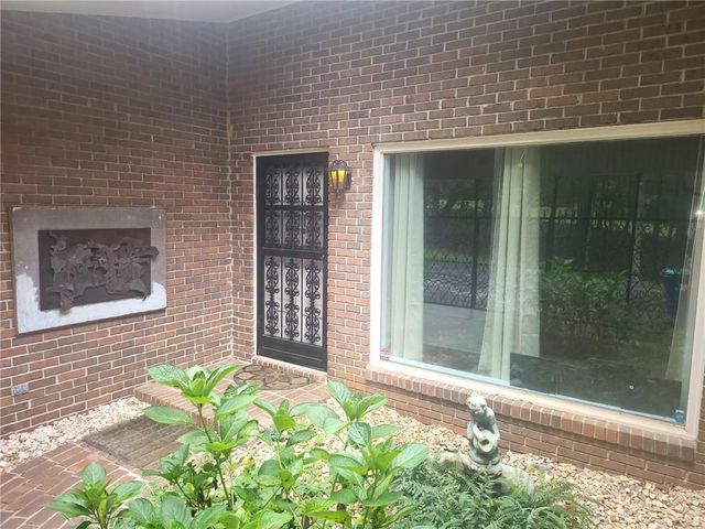 150 Old Fairburn Close SW, Atlanta, GA 30331