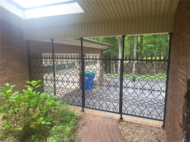 150 Old Fairburn Close SW, Atlanta, GA 30331