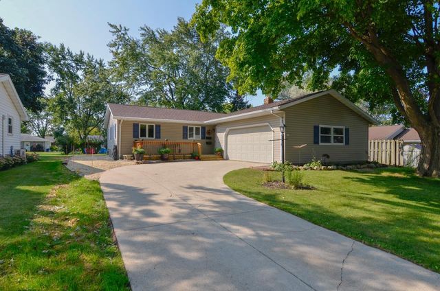 209 GRAND AVENUE, Brillion, WI 54110