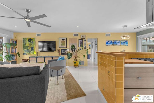 2210 S Calle Palo Fierro 36, Palm Springs, CA 92264