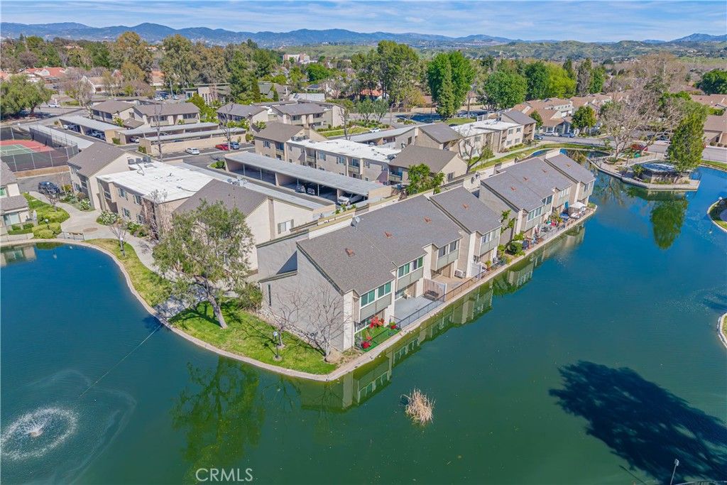 Image 47 of property listing at 24430 Nicklaus Drive L2, Valencia, CA 91355