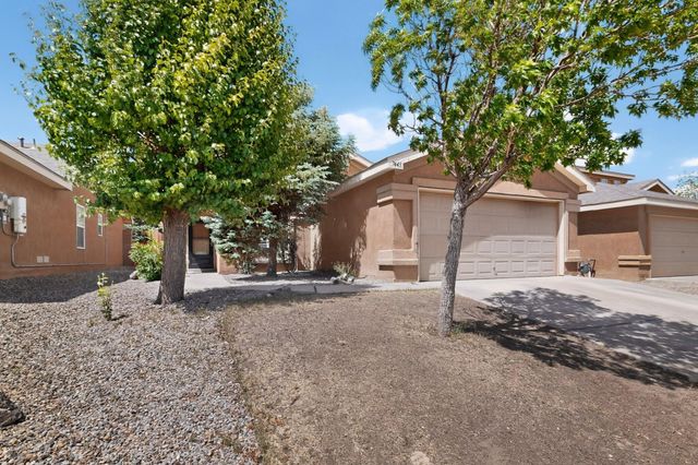 7443 Snowy Egret Place NW, Albuquerque, NM 87114