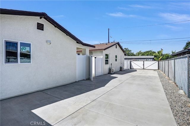 1021 Columbia 2, Redlands, CA 92374