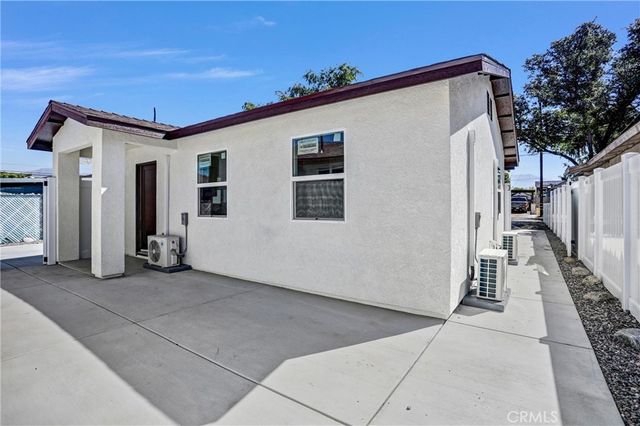1021 Columbia 2, Redlands, CA 92374