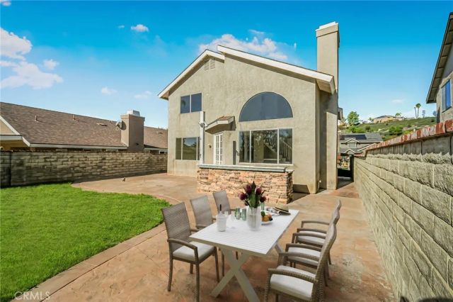 28830 Startree, Saugus, CA 91390