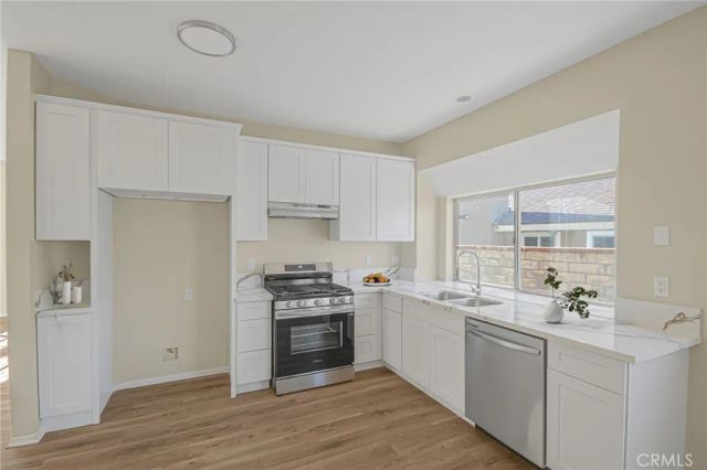 28830 Startree, Saugus, CA 91390