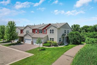 1656 White Pine Way H, Carver, MN 55315