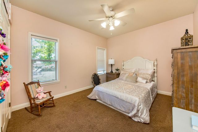 108 Cambridge Place, England, AR 72406
