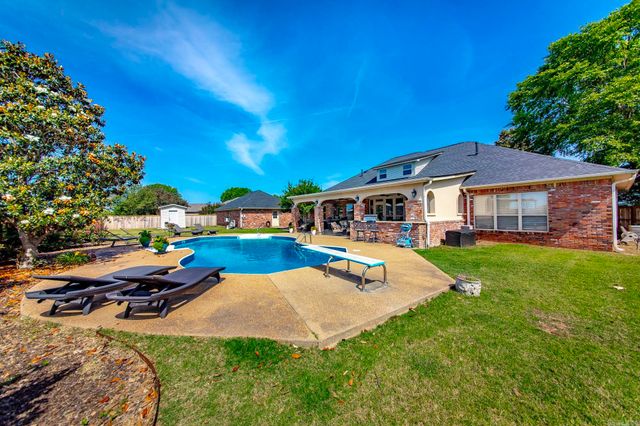 108 Cambridge Place, England, AR 72406