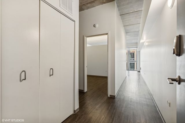 1920 N Milwaukee Avenue 502, Chicago, IL 60647