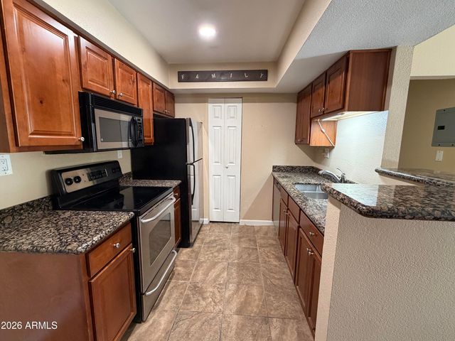 5877 N GRANITE REEF Road 1151, Scottsdale, AZ 85250