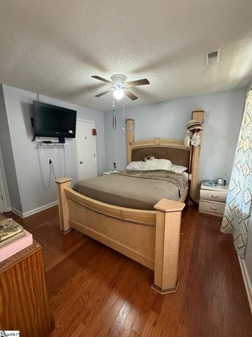 303 Maplewood Circle, Greer, SC 29651