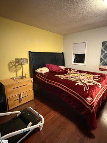 303 Maplewood Circle, Greer, SC 29651