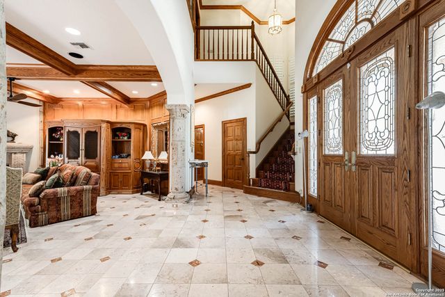 11710 Elmscourt, San Antonio, TX 78230