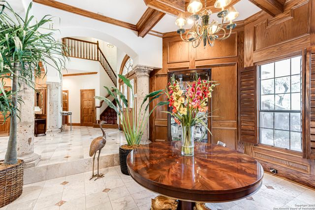 11710 Elmscourt, San Antonio, TX 78230